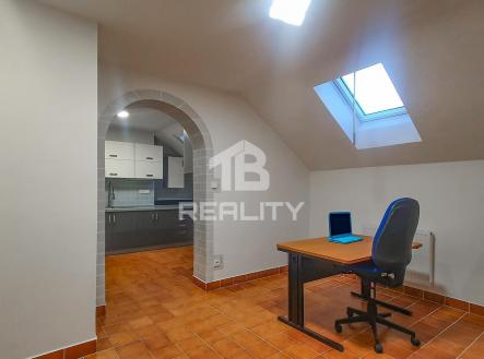 20250120_163602.jpg | Pronájem bytu, 5+1, 102 m²