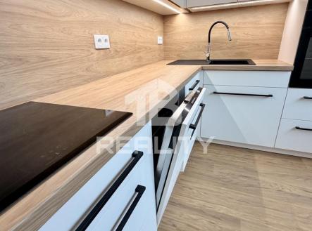 IMG_1972.jpeg | Prodej bytu, 2+kk, 58,5 m²