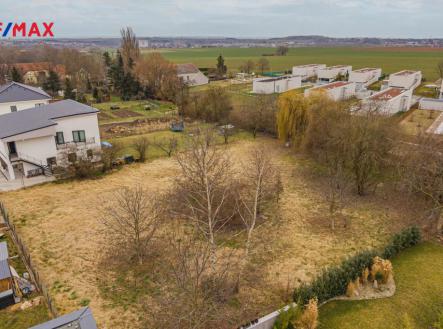 Pohled na pozemek z dronu | Prodej - pozemek pro bydlení, 2 519 m²