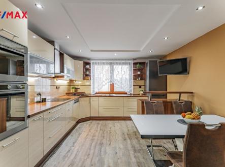 2a-1.jpg | Prodej - dům/vila, 144 m²