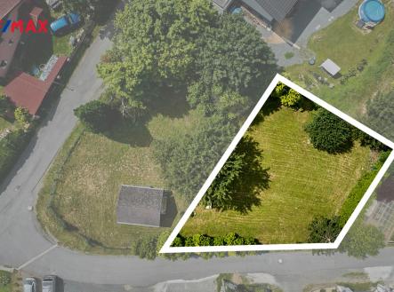 Prodej - pozemek pro bydlení, 556 m² obrázek