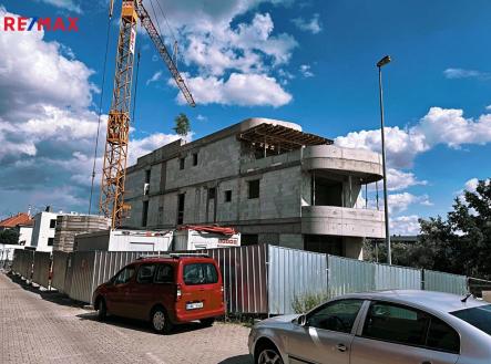 12.7.25 -dokončená hrubá stavba | Prodej bytu, 2+kk, 46 m²