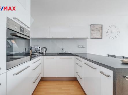 240830-byt-jinocany-8.jpg | Pronájem bytu, 3+kk, 89 m²