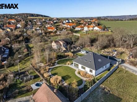 Prodej - pozemek pro bydlení, 2 230 m² obrázek