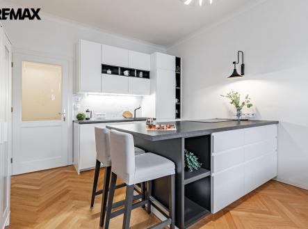 Prodej bytu, 1+kk, 30 m² obrázek