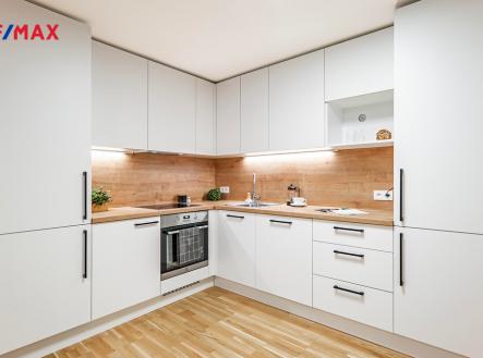 Kuchyně byt č.1 | Prodej - nájemní dům, 308 m²