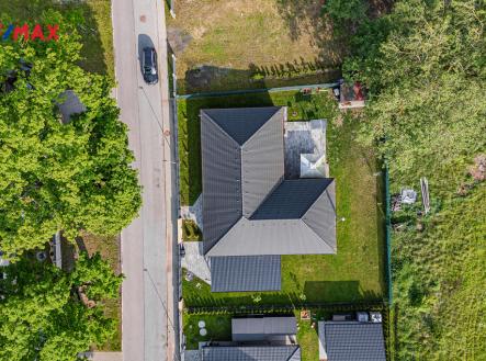 dji-20250604081510-0188-d-vylepsene-nr.jpg | Prodej - dům/vila, 163 m²