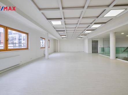 250312-komercni-prostor-zlicin-carboch-6.jpg | Pronájem - obchodní prostor, 97 m²