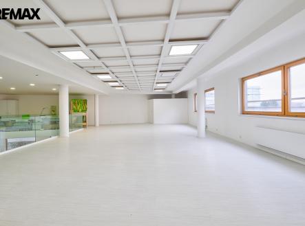 250312-komercni-prostor-zlicin-carboch-5.jpg | Pronájem - obchodní prostor, 97 m²