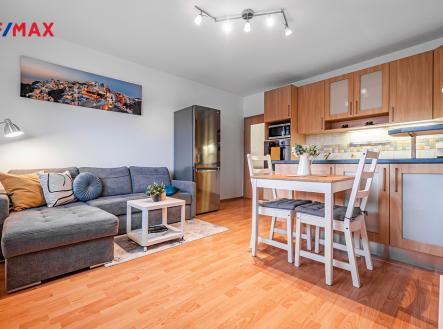 p1431773-vylepsene-nr.jpg | Prodej bytu, 2+kk, 42 m²