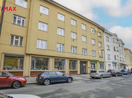 Pohled na dům z ulice | Pronájem bytu, 3+kk, 80 m²