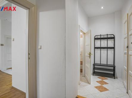 Vstupní předsíň se vstupem na toaletu | Pronájem bytu, 3+kk, 80 m²