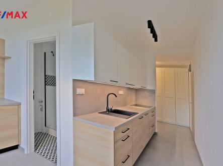 021.jpg | Pronájem bytu, 2+1, 62 m²