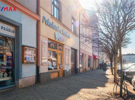 Prodej - nájemní dům, 1 020 m² obrázek