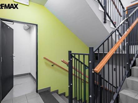 p1401539-vylepsene-nr.jpg | Prodej - skladovací prostor, 2 m²