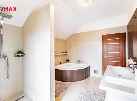 p1458034-1.jpg | Prodej - dům/vila, 191 m²