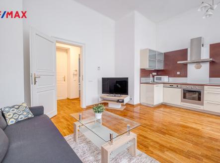 250407-byt-londynska-4.jpg | Pronájem bytu, 2+kk, 46 m²