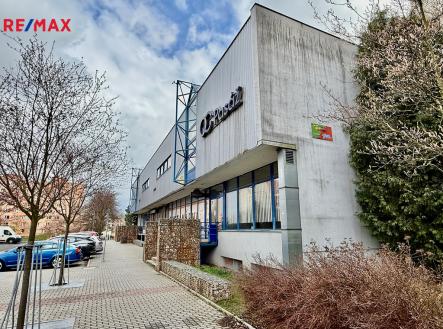 Pronájem - obchodní prostor, 334 m² obrázek