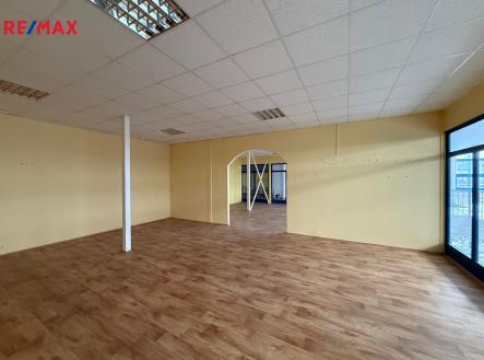 img-8047.jpg | Pronájem - obchodní prostor, 334 m²