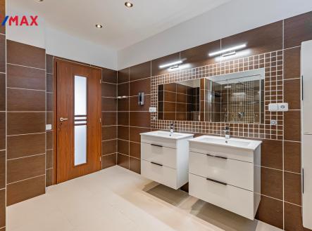 p1471857.jpg | Prodej - dům/vila, 217 m²