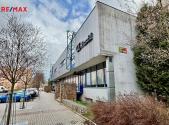 Pronájem - obchodní prostor, 57 m²
