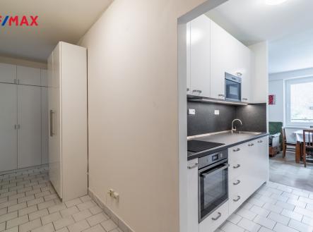 ke-dvoru-11.jpg | Pronájem bytu, 2+kk, 49 m²