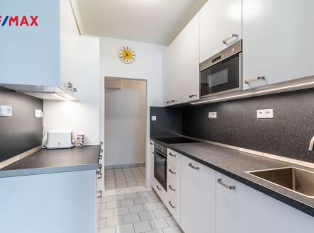 ke-dvoru-15.jpg | Pronájem bytu, 2+kk, 49 m²