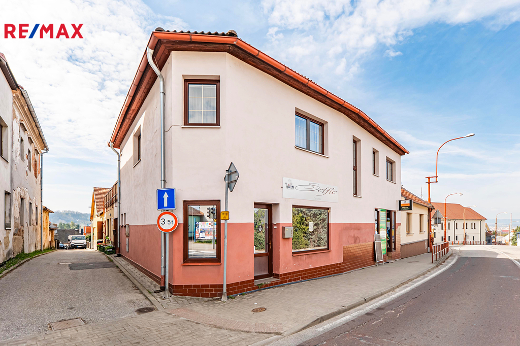 p1472836.jpg