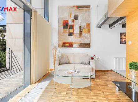 Pronájem bytu, 2+kk, 72 m² obrázek