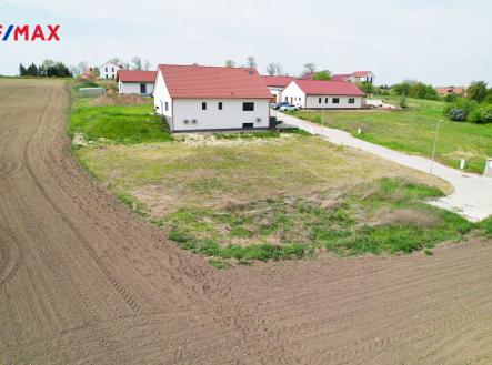 straskov-3.jpg | Prodej - pozemek pro bydlení, 851 m²