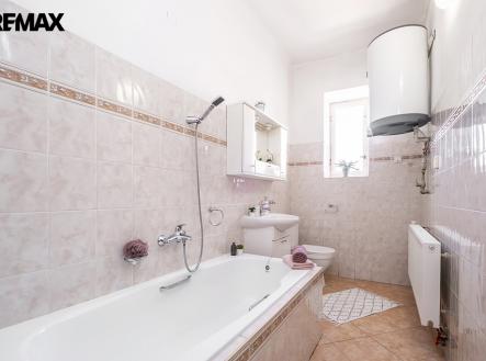 Prodej - dům/vila, 200 m² obrázek