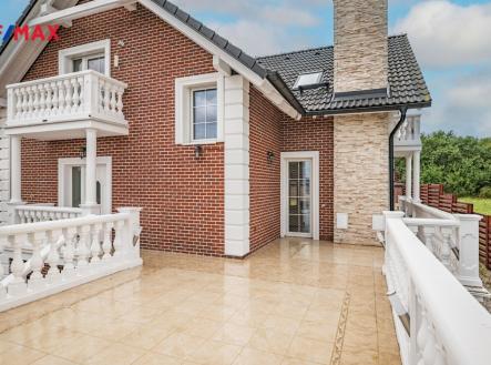 Prodej - dům/vila, 228 m²