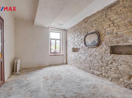 250529-dum-racineves-8.jpg | Prodej - zemědělský objekt, 1 079 m²