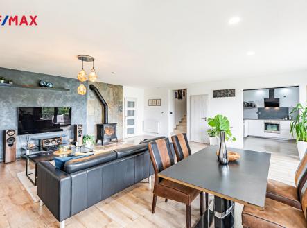 p1497500.jpg | Prodej - dům/vila, 246 m²