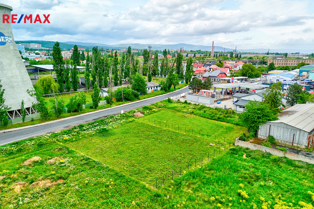 250529-pozemek-chomutov-3.jpg