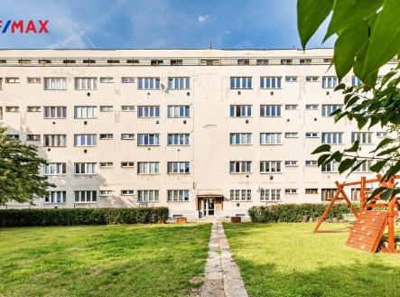 p1515141.jpg | Prodej bytu, 2+kk, 33 m²