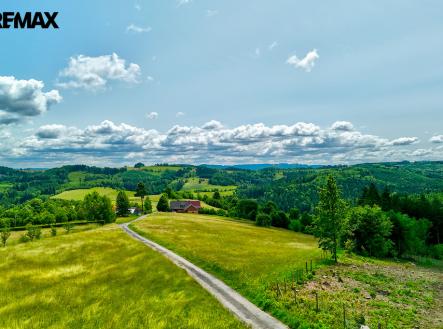 250611-pozemek-mikuluvka-19.jpg | Prodej - pozemek, trvalý travní porost, 985 m²