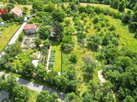 l.hluboka-003.jpg | Prodej - pozemek, zahrada, 996 m²