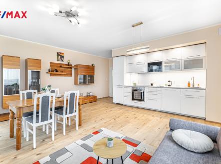 p1517179-1.jpg | Prodej bytu, 3+kk, 86 m²