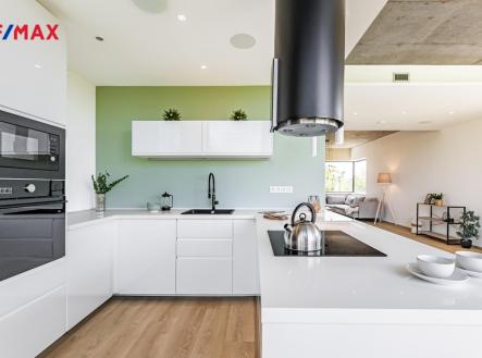 p1515719.jpg | Prodej - dům/vila, 200 m²