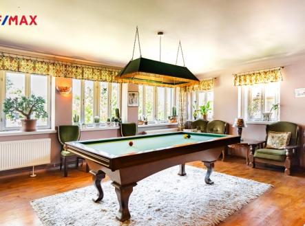 p1021570-1.jpg | Prodej - dům/vila, 309 m²