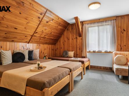 p1024459.jpg | Prodej - hotel, 1 200 m²