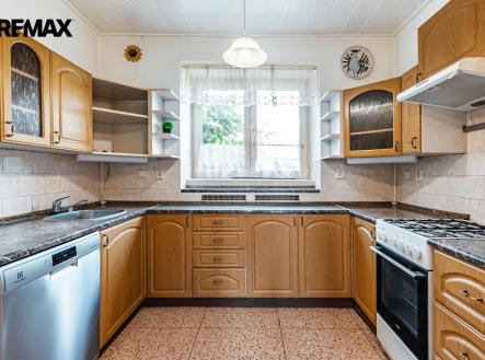 Prodej - dům/vila, 220 m²