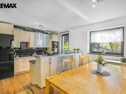 p1115165.jpg | Prodej - dům/vila, 339 m²