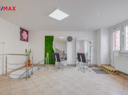 dscf6920-1-2-3-4-upraveno.jpg | Prodej - obchodní prostor, 151 m²