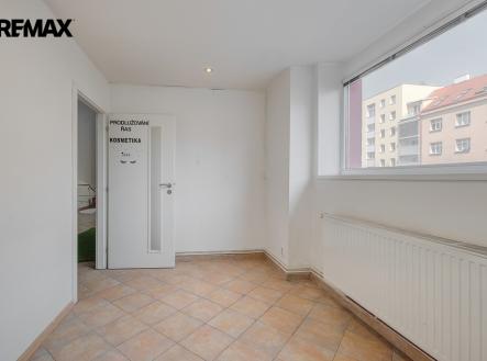 dscf6965-6-7-8-9-upraveno.jpg | Prodej - obchodní prostor, 151 m²