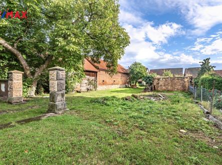 p1044801.jpg | Prodej - pozemek pro bydlení, 2 619 m²