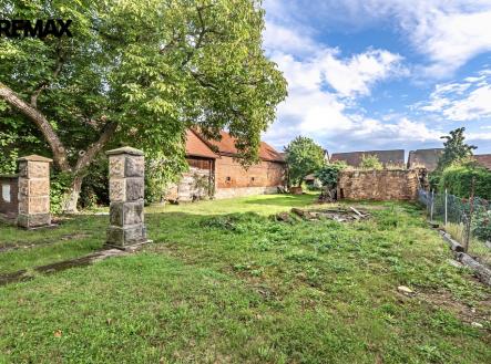 p1044801.jpg | Prodej - pozemek pro bydlení, 2 619 m²