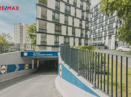 p1004933.jpg | Prodej - malý objekt/garáž