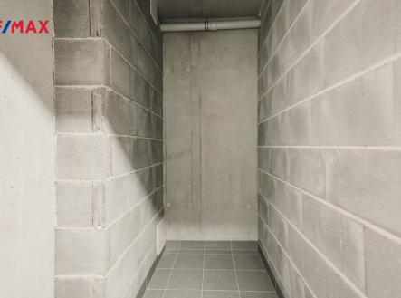 p1004907.jpg | Prodej - malý objekt/garáž